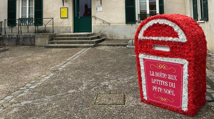 La boîte aux lettres du Père Noël à Vert-le-Petit