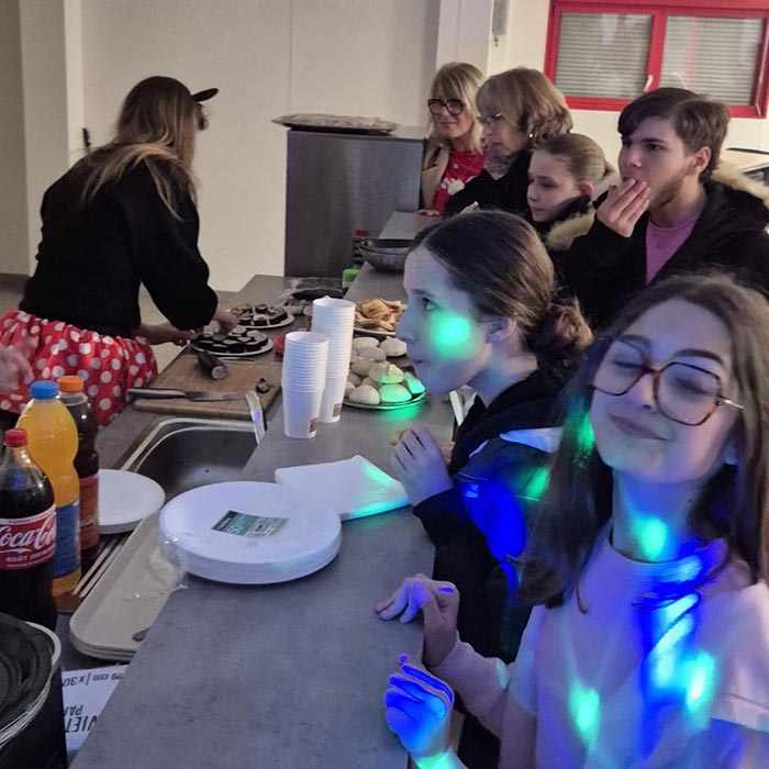 Soirée ados : un moment chaleureux en décembre